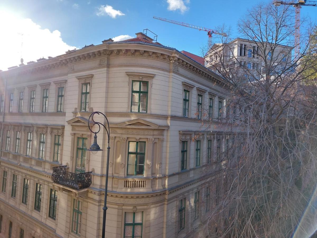 Sunny Studio At The Castle Budapest Esterno foto