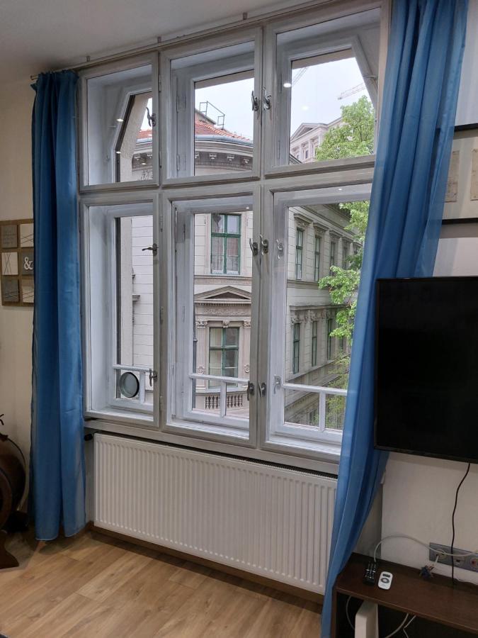 Sunny Studio At The Castle Budapest Esterno foto